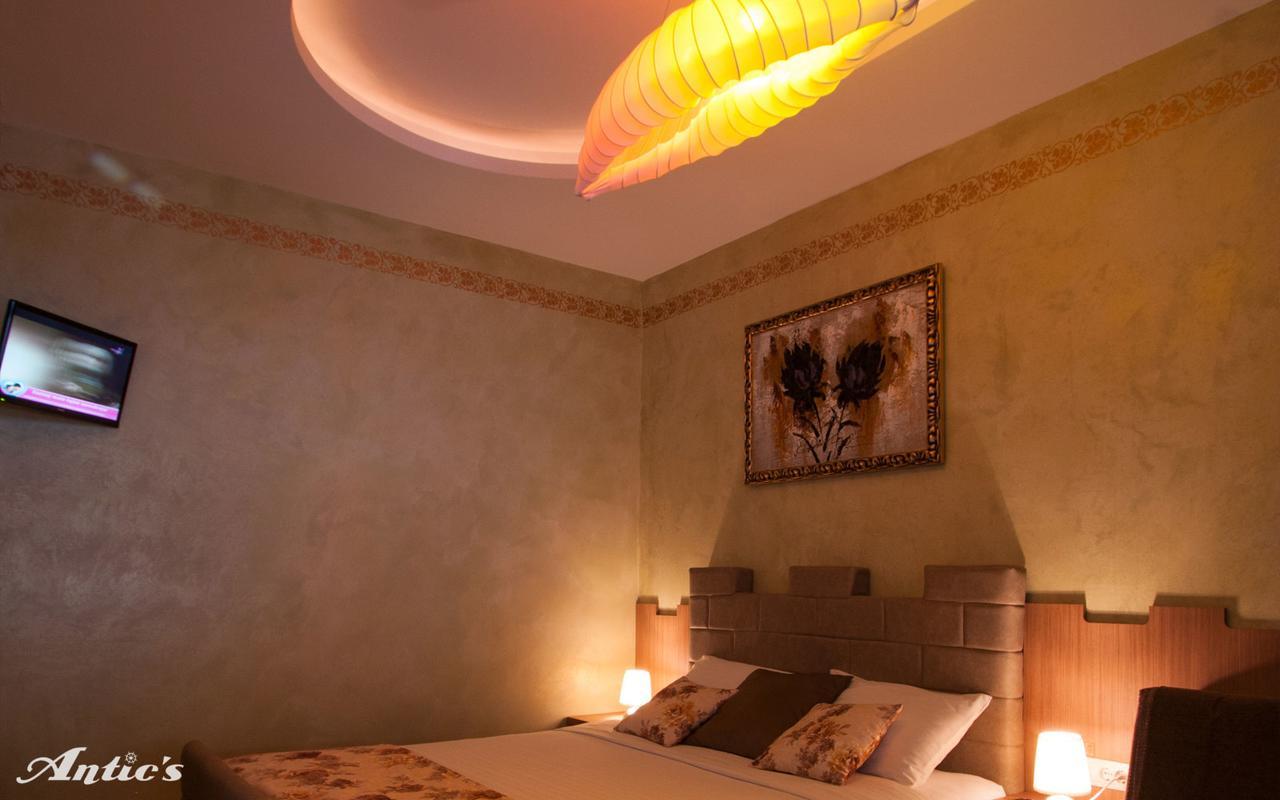 Motel Pizzeria Antic'S Laktaši Kültér fotó
