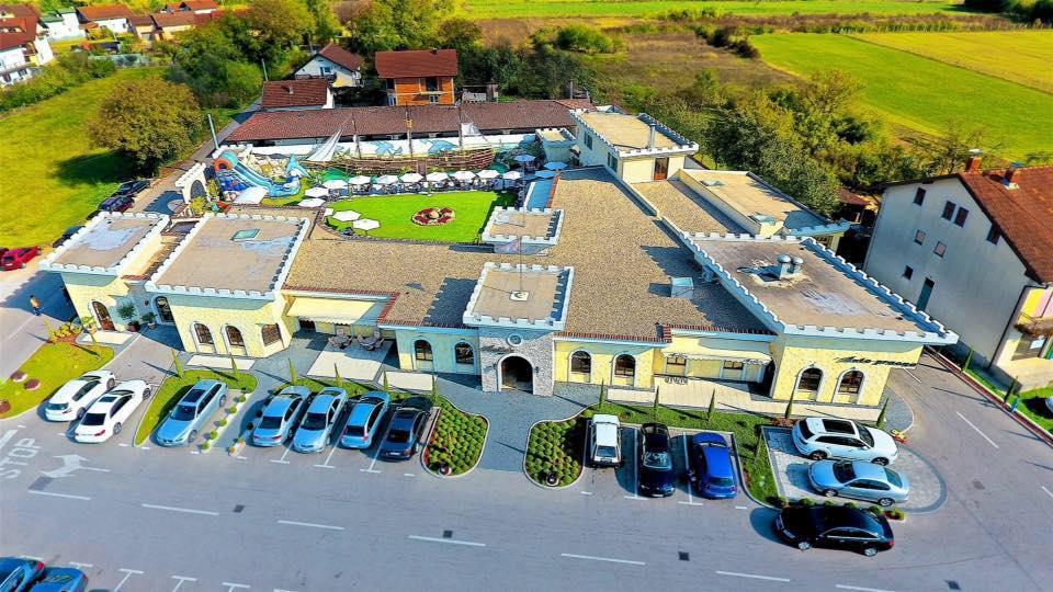 Motel Pizzeria Antic'S Laktaši Kültér fotó